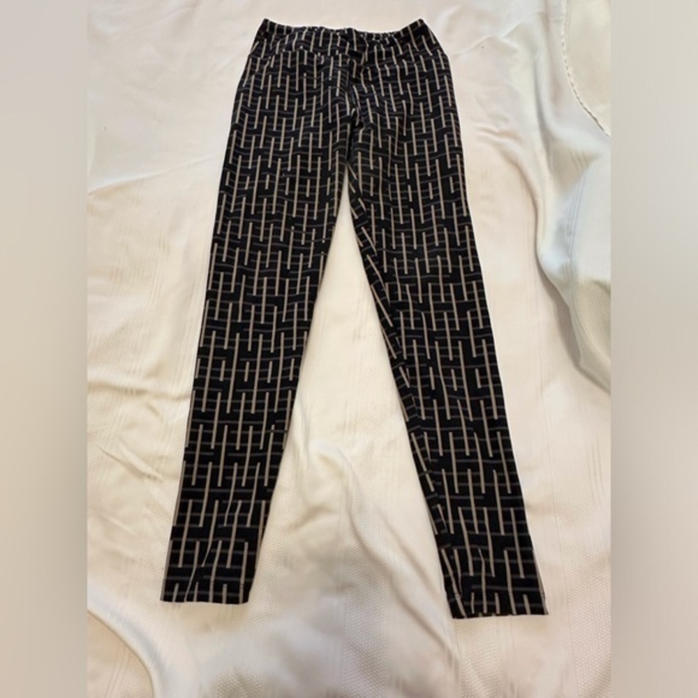 LuLaRoe Black and Gray Geometric Leggings